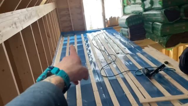 Каркасный дом своими руками день 11 ( утепление ,черновые полы ) смотреть онлайн