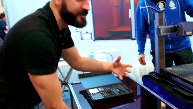 CES 2023 - New Tech in 3D Printing! Snapmaker J1 & Artisan смотреть онлайн