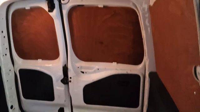 Vauxhall Combo 1.5 Turbo D 2300 Sportive L1 H1 Euro 6 4dr смотреть онлайн