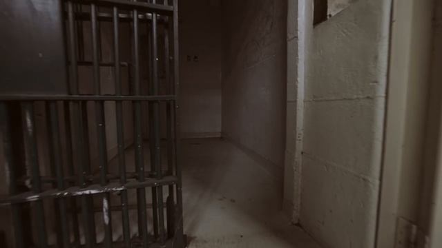 A Journey through Kingston Penitentiary смотреть онлайн