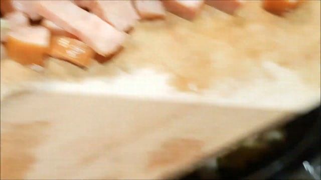 Картошка, капуста, сосиски и в итоге ОЧЕНЬ ВКУСНО! смотреть онлайн