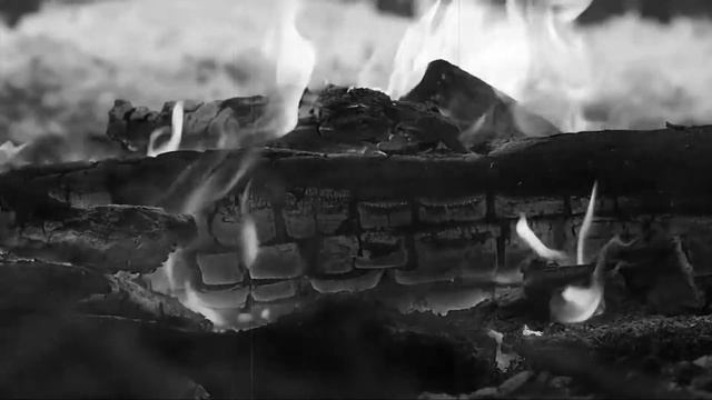 В ЗЕМЛЯНКЕ муз. К.Листов, сл. А.Сурков, исп. Георгий ГАРЯЕВ смотреть онлайн