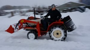 Японский минитрактор Yanmar f 16 d с погрузчиком снежный тест