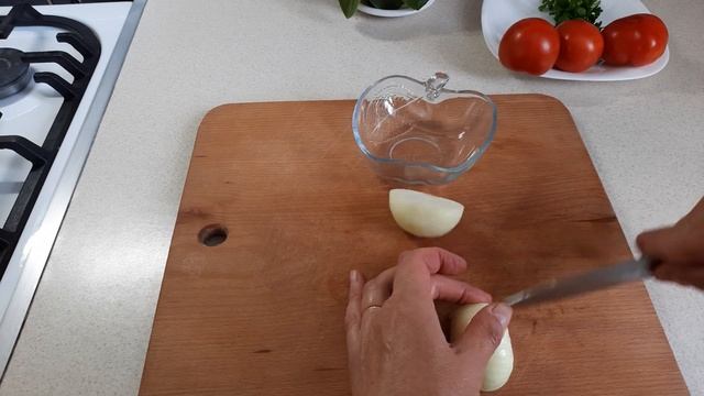Салат из баклажанов с помидорами и чесноком смотреть онлайн