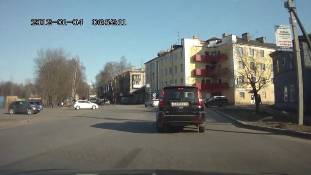 Реакция радара-детектора на камеру Красноармейского проспекта в Гатчине смотреть онлайн