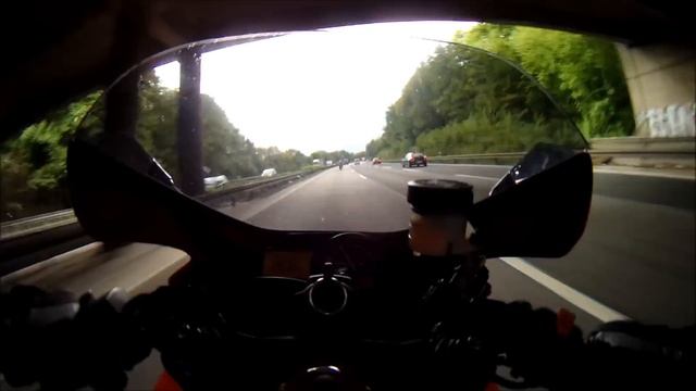 Honda CBR 954RR Fireblade, top speed (Speedrun German highway)... смотреть онлайн