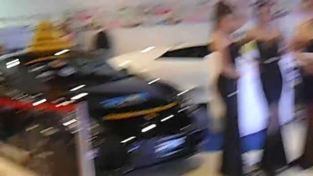 Паттайя. Motor Show 2014. Без тайских трансвеститов-девушек не обошлось. смотреть онлайн