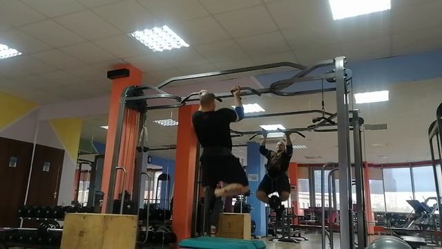 3 Подтягивания обратным+10кг смотреть онлайн