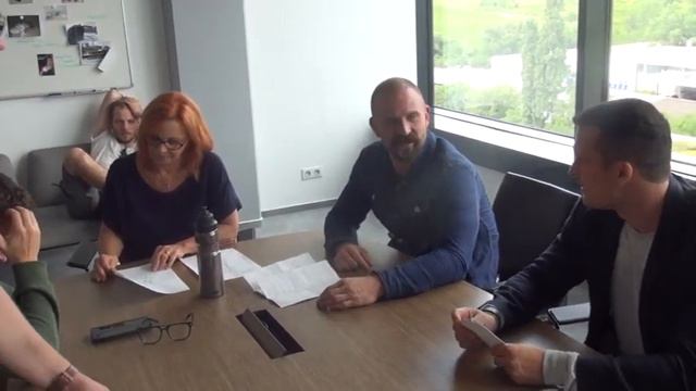 Koleník, Maštalír a scénka, čo sa do seriálu nedostala (ZA SKLOM) смотреть онлайн