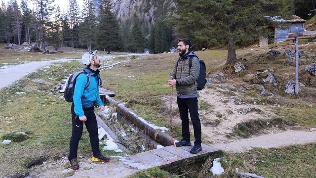 NONE SHALL PASS - Hilarious Monty Python Skit смотреть онлайн