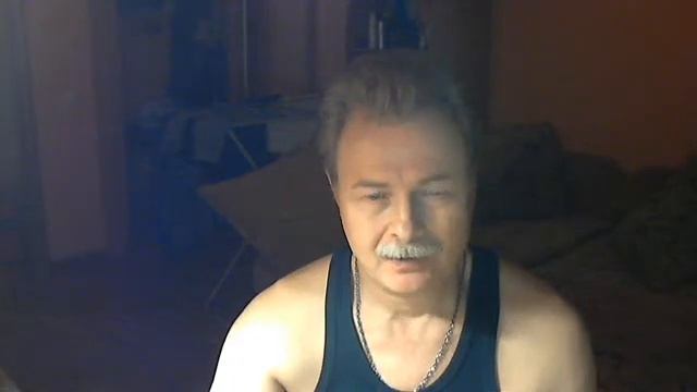 Видео с веб-камеры. Дата: 12 октября 2013 г., 20:07. смотреть онлайн