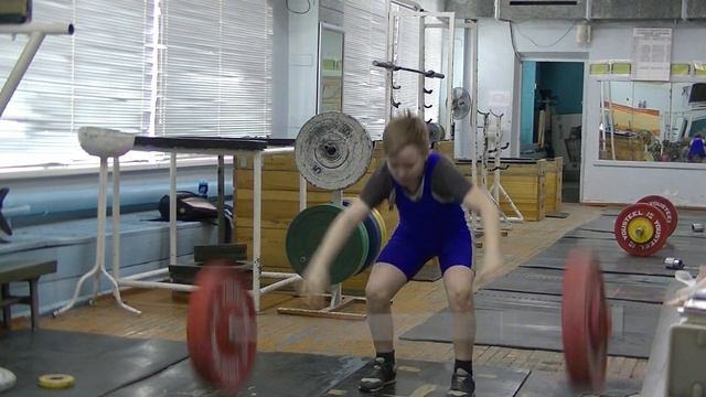 Шарапов Иван, 12 лет собст вес 43 7 Рывок 20 кг Есть личный рекорд!г Новичок смотреть онлайн