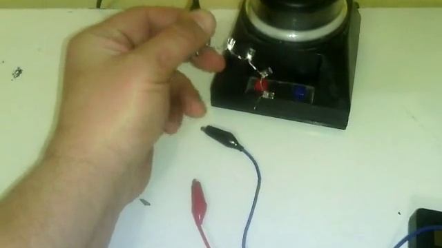 Съём энергии с плазмошара с помощью светодиодной вилки Авраменко смотреть онлайн