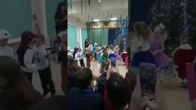 24 декабря 2018 новогодние праздник в саду смотреть онлайн