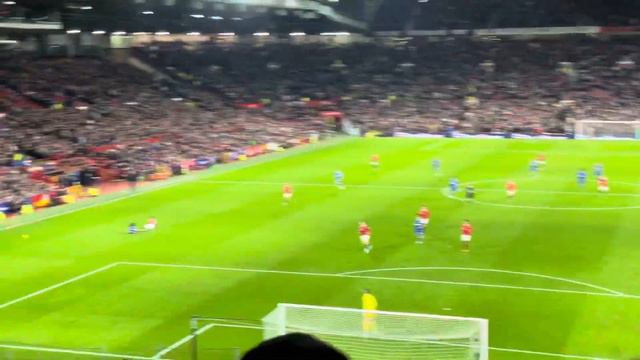 The moment Tyrell Malacia takes out Alex Iwobi! Old Trafford Reacts смотреть онлайн