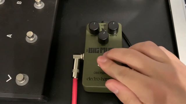 Electro-Harmonix Russian Green Big Muff Pi Reissue Unboxing/Demo смотреть онлайн