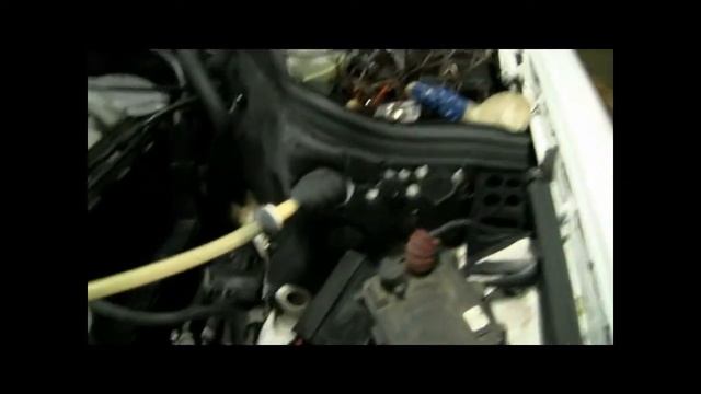 Проверка свечей накаливания Дизель om 601 Mercedes Benz W124 2.0 Diesel смотреть онлайн