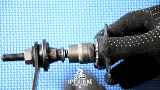 Переделка втулки с ножным тормозом для свободного вращения назад. смотреть онлайн