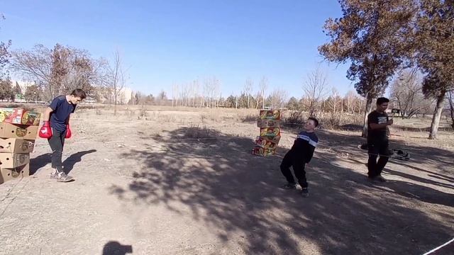 Бокс Кара балта Уличный бой Бексултан vs Гризли! Быстрый НАКАУТ за 11 секунд! смотреть онлайн