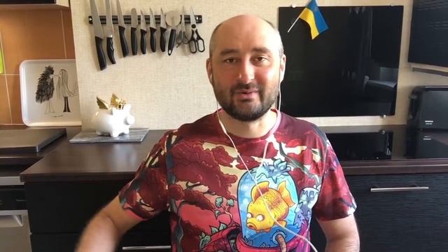 В Ялте выпали камни с неба. В самом прямом смысле этого слова. смотреть онлайн