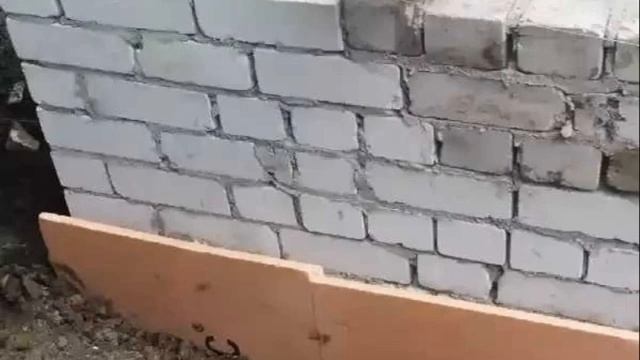 Цоколь. Раскладка кирпича Часть 2 смотреть онлайн