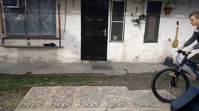 Пытаюсь встать на козла смотреть онлайн