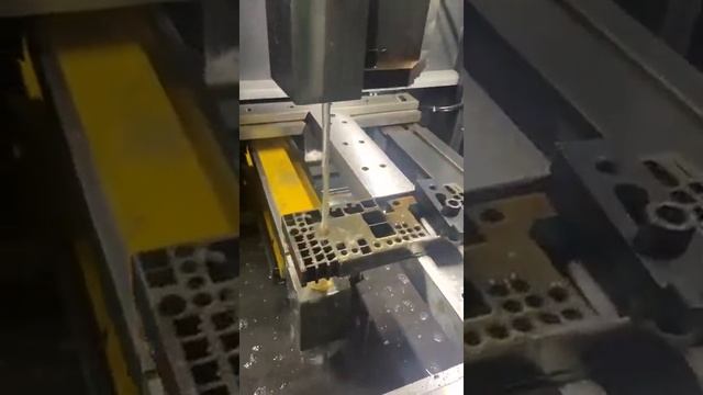 Электроэрозионный проволочно-вырезной станок (многопроходной) смотреть онлайн