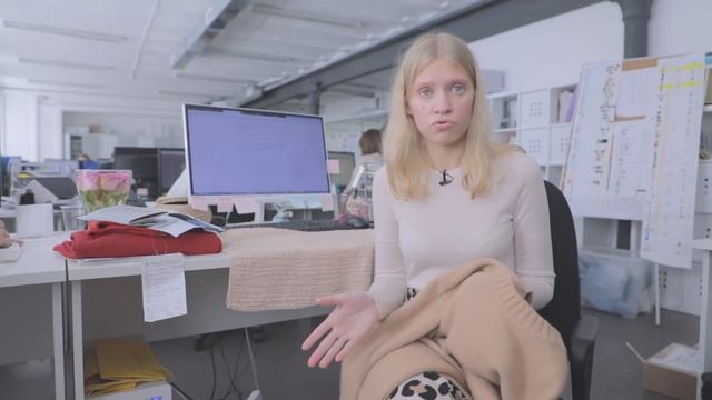 КАК УХАЖИВАТЬ ЗА ОДЕЖДОЙ ИЗ КАШЕМИРА | 12Storeez смотреть онлайн