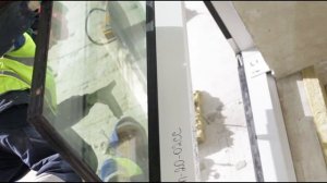 Монтаж витражей из профильной системы Schuco с крупногабаритными стеклопакетами SunGuard