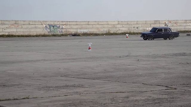 Слалом 2106 на аэродроме 13.10.13г (прогрев резины)) смотреть онлайн