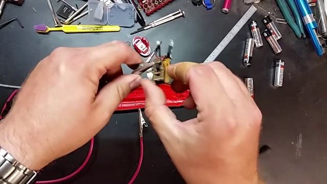 Fixing a Cordless Soldering Iron смотреть онлайн