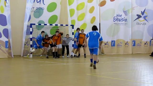 куча мала в раме смотреть онлайн