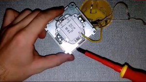 Как самому подключить вытяжной вентилятор и лампочку в ванной комнате с одного выключателя