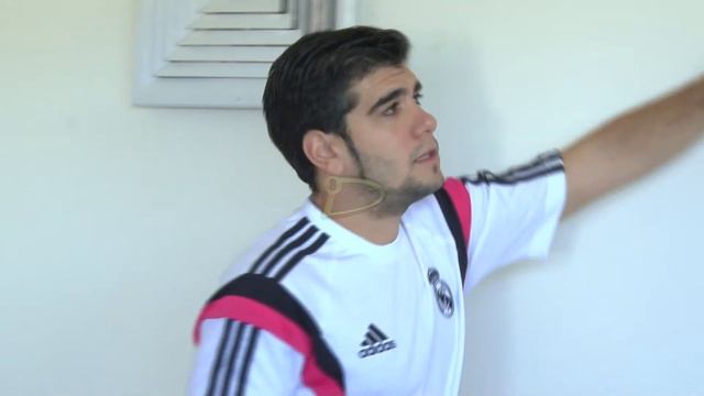 REAL MADRID Y ESTELÍ DE LA MANO смотреть онлайн