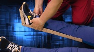 Транспортная иммобилизация при переломе костей голени с помощью шины однократного применения