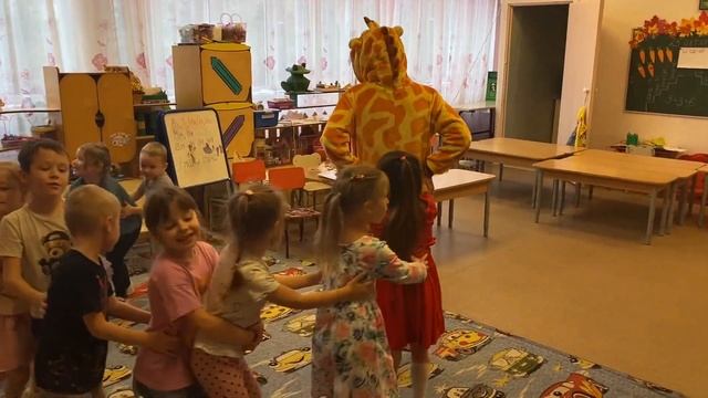 День рождения. Жирафик Стёпа 2 смотреть онлайн