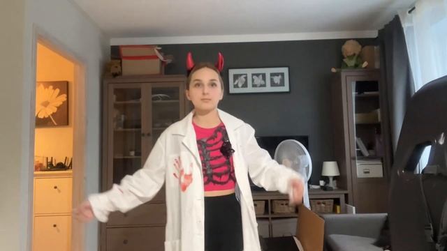 Halloween ? в студии танцев | Vlog | Barbie ￼￼ смотреть онлайн