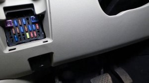 RADIO FUSE LOCATION REPLACEMENT MAZDA CX7 CX-7. RADIO NOT WORKING NOT TURNING ON