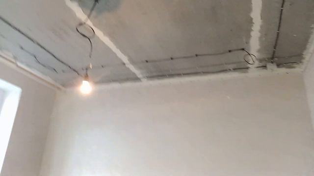 Вторник обои отклеились.Холодно в квартире больше ничего неостается смотреть онлайн