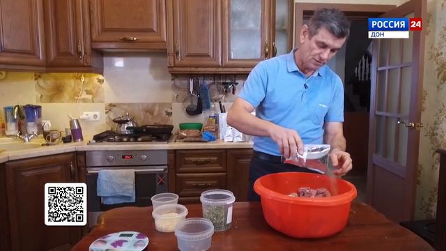 Реторты, сухие супы и не только. Сюжет ДонТР о волонтерской группе Свеча Победы смотреть онлайн