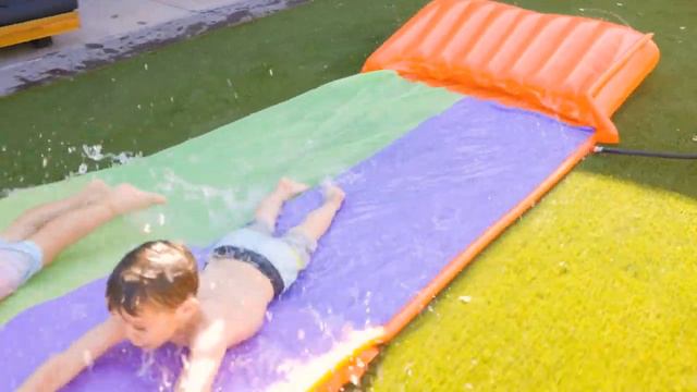 H2OGO! SplashCoaster Double Slide смотреть онлайн