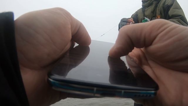 УТАСКИВАЮТ ПОД ЛОДКУ! Рыбалка на спиннинг перед нерестом 2020. В гостях Женя рыбалка 68 смотреть онлайн