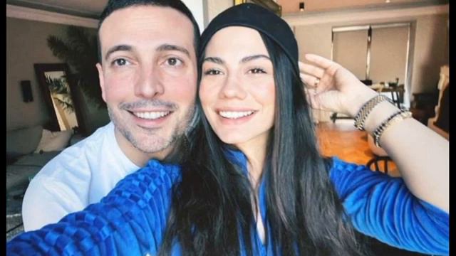 Grande gesto di Demet Özdemir.. Dettaglio flash sul suo abito da sposa.. смотреть онлайн