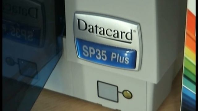 YMCKT colour Plus-Ribbon demo on SP35, SP55 & SP75 ID Card Printers. PR-552854 204 & PR-552854-504 смотреть онлайн