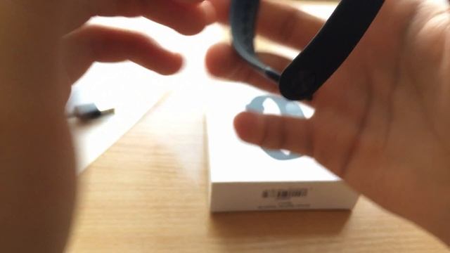 Фитнес браслет Xiaomi Mi Band 2 смотреть онлайн