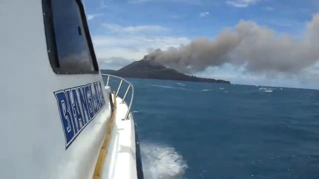 volcano Krakatoa - Indonesia West of Java Banten Karita beach - way смотреть онлайн