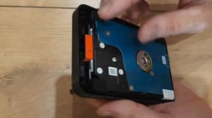 Разбираем внешний жёсткий. ТОШИБА Вы ????