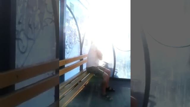 минута славы его ждёт XD смотреть онлайн
