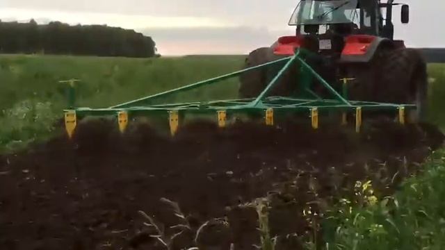 Видео работы в поле, вспашка! Плуг Digger-8 (ПШК-8) (ПСКУ-8) ???испытания на целине! смотреть онлайн