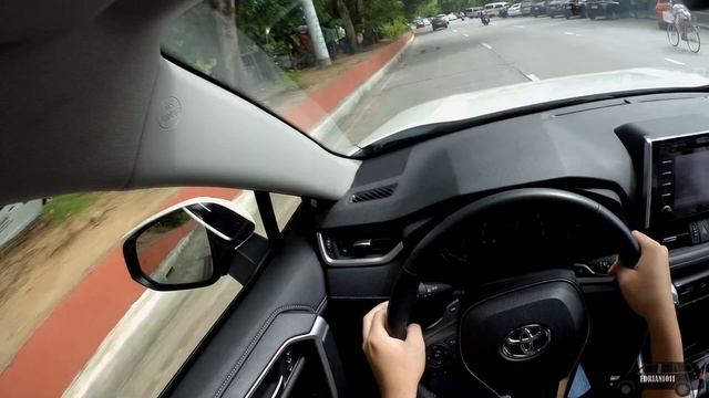 2022 Toyota RAV4 LTD (XA50 - 5th Gen) - POV City Drive смотреть онлайн